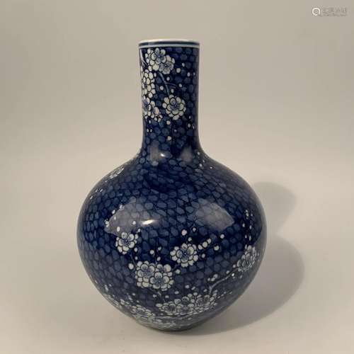 Chinese Blue and White Flower Vase