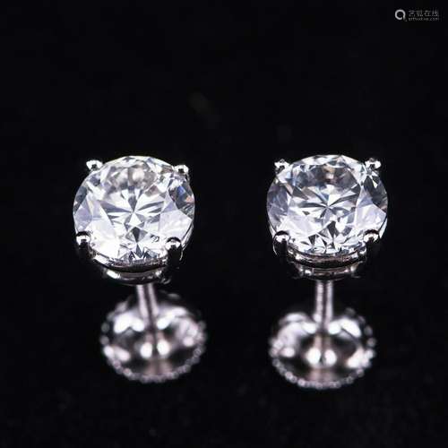 18K WHITE GOLD PAIR OF DIAMOND EARRINGS W/ IAS & UGS