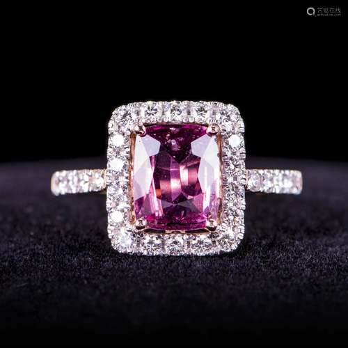 PURPLISH PINK SAPPHIRE & DIAMOND RING W/ GIA & AIG