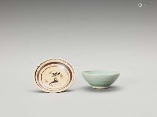 TWO CIZHOU AND LONGQUAN POTTERY BOWLS, SONG TO MING