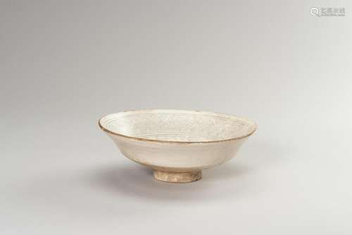 A CIZHOU ‘FLORAL’ BOWL