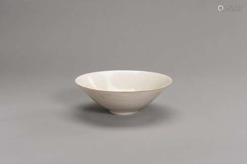 A QINGBAI PORCELAIN BOWL WITH INCISED DECORATION