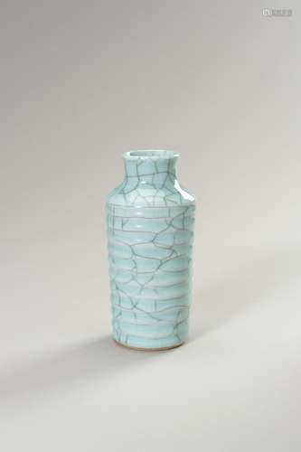 A GUAN-TYPE CRACKLE-GLAZED CELADON VASE