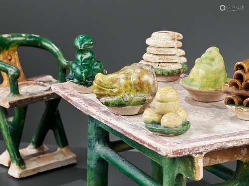 A SET OF SANCAI-GLAZED POTTERY FURNITURE AND OFFERINGS, MING...