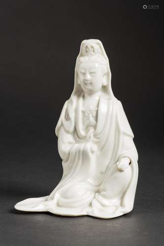 SEATED GUANYIN