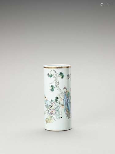 AN ENAMELED CYLINDRICAL PORCELAIN VASE