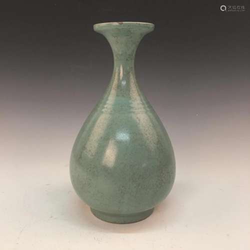 Chinese Green Glazed Bottle Vase