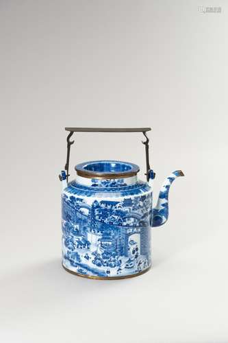 A VERY LARGE BLUE AND WHITE PORCELAIN TEAPOT WITH COVER