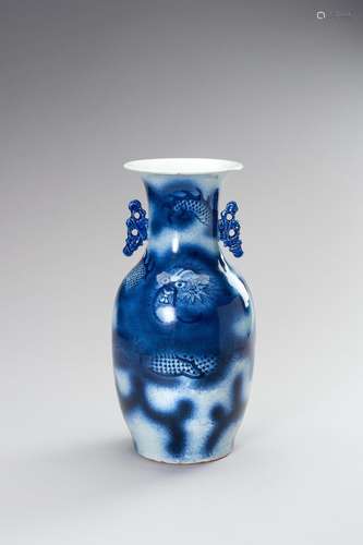 A LARGE BLUE AND WHITE VASE