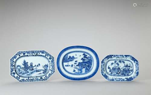 THREE BLUE AND WHITE PORCELAIN TRAYS, LATE QING TO REPUBLIC