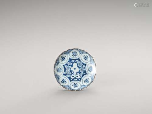 A LOBED BLUE AND WHITE PORCELAIN DISH