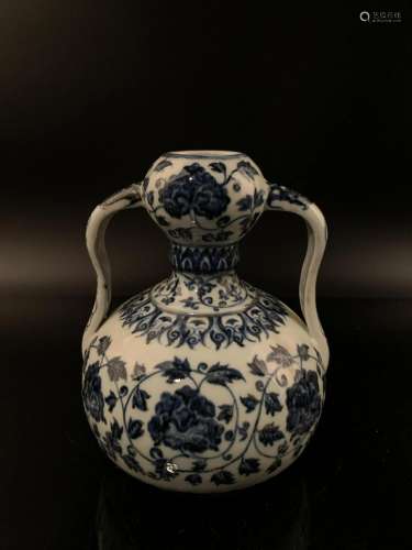 Chinese Blue and White Porcelain Flower Vase