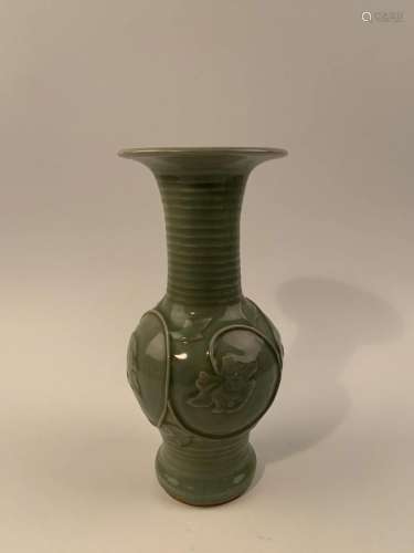 Chinese Longquan Yao Kiln Flower Vase