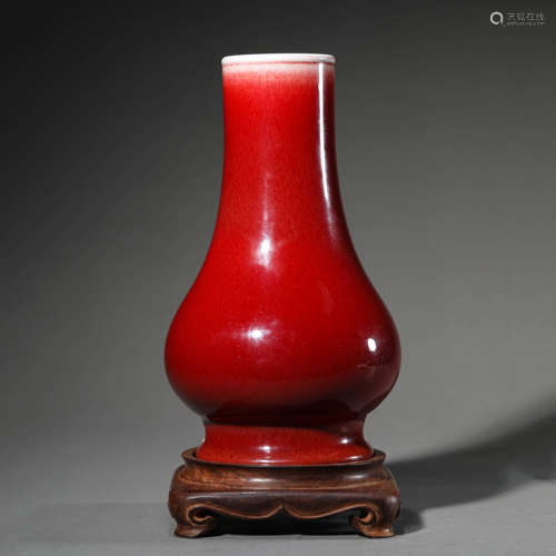 Sacrificial Red Glaze Vase