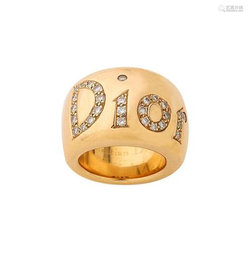 DIOR, Bague bandeau en or jaune 18K (750/°°), ornée de la si...