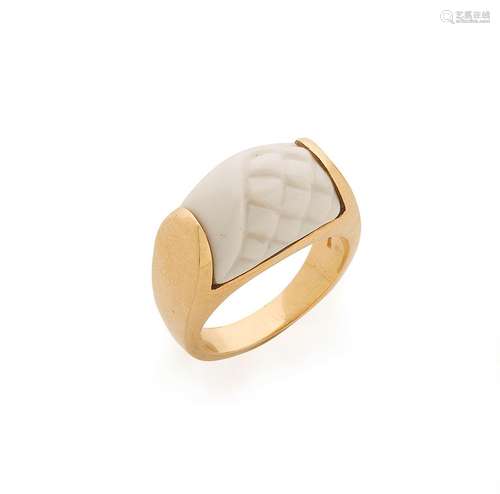 BULGARI, Bague modèle Tronchetto en or jaune 18K (750/°°) et...