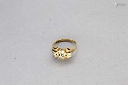 Bague en or jaune et gris 18k (750) ornée d'une pierre b...