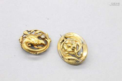 Broche en or jaune 18k (750) formant un dragon ornée d'u...