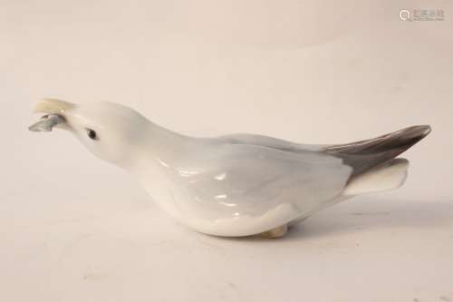 Porcelain Bird with Fur Royal Copenhagen ,Mark