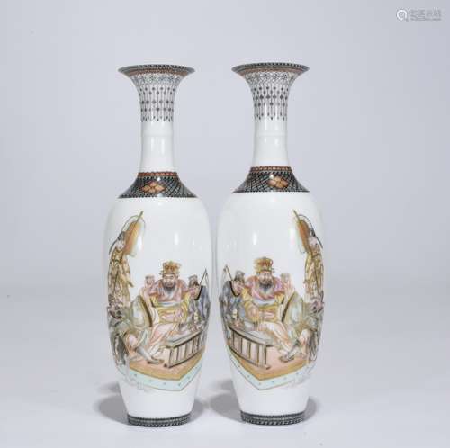 Pair of Chinese Famille Rose Porcelain Vases,Mark