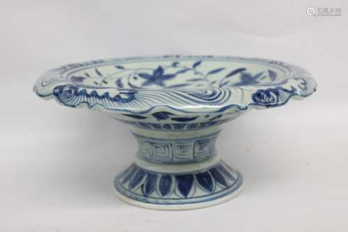 Chinese Blue and White Porcelain Fruit Tray