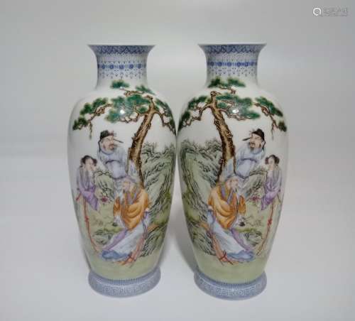 Pair of Chinese Famille Rose Porcelain Vases,mark
