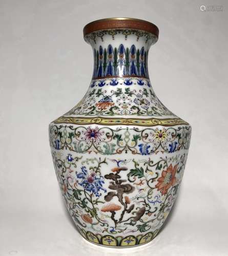 Chinese Famille Rose Porcelain Vase,Mark