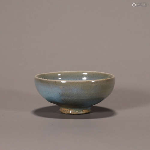 A Jun kiln porcelain tea cup