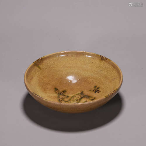 A Changsha kiln deer patterned porcelain bowl