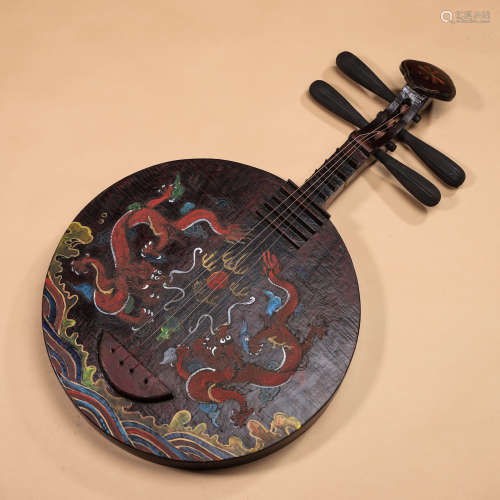 A dragon patterned lacquered ancient Chinese yueqin