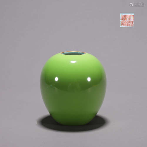 An apple green glazed porcelain water pot