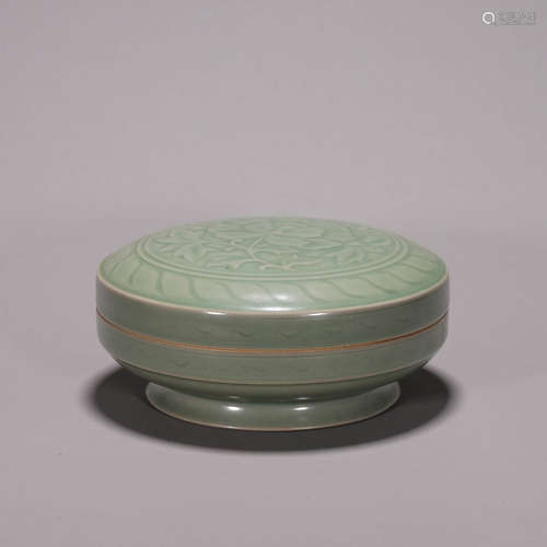 A Yue kiln flower porcelain box