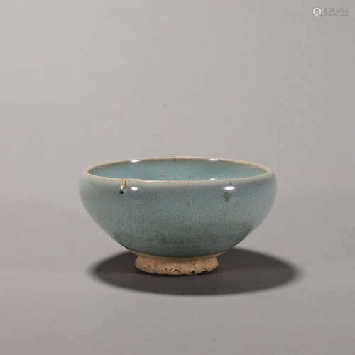 A Jun kiln white spotted porcelain cup