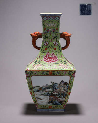 A famille rose landscape porcelain dragon head vase