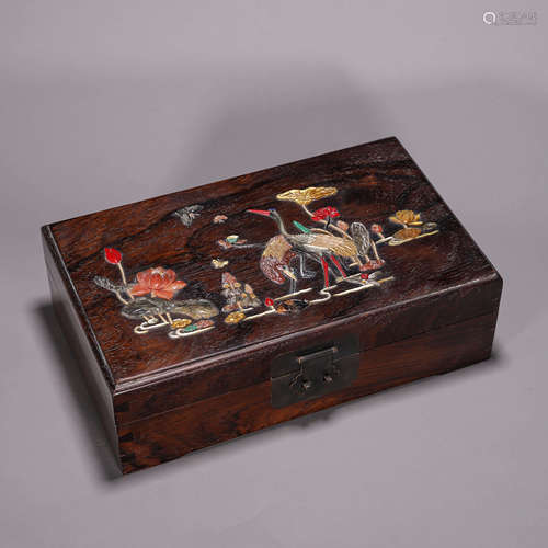 A crane patterned fragrant rosewood box