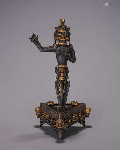 An iron gold-inlaid vajvakilaka