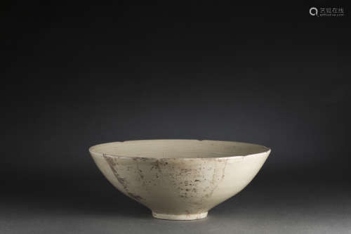 Ding Kiln Bowl with Floral Design