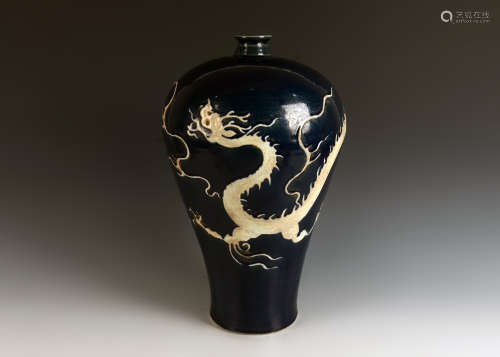 Blue Glazed Kiln Prunus Vase with White Dragon Grain