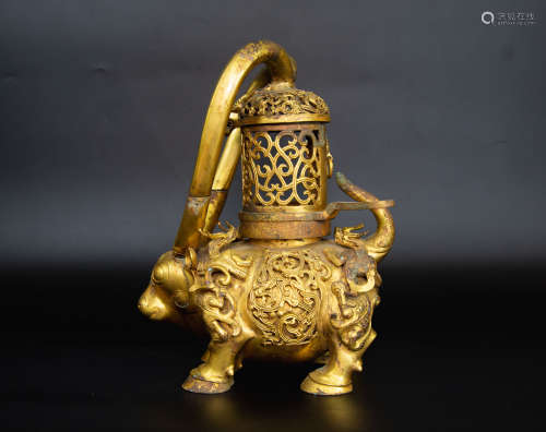 Gilding Golden Lamp in Ox form
