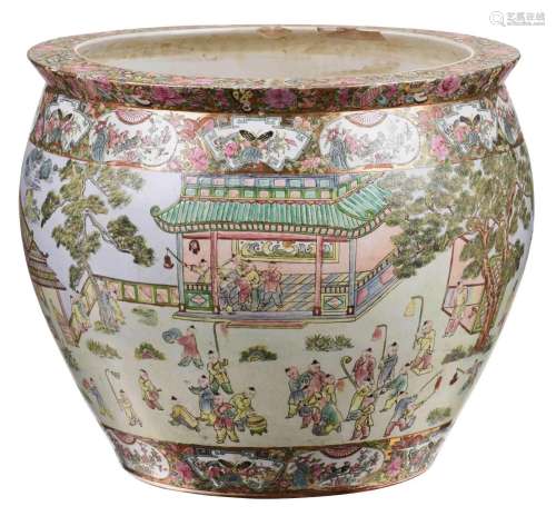 Large Chinese Famille Rose Porcelain Fish Bowl