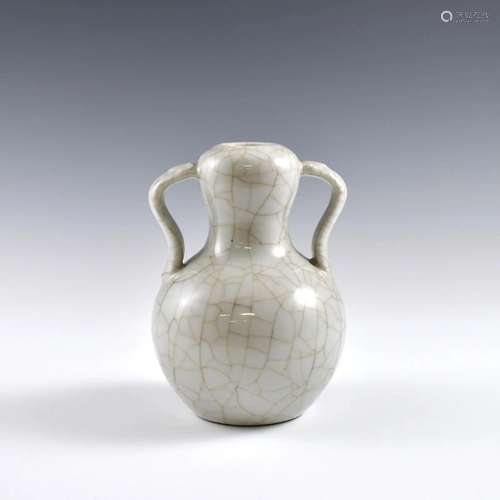 QIANLONG SPECIAL MARK GE TYPE AMPHORA GARLIC VASE