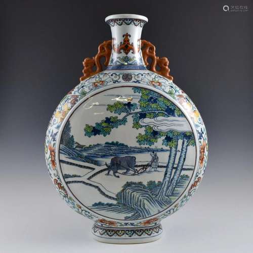 QING DOUCAI OPEN FACE LANDSCAPE AMPHORA MOON VASE