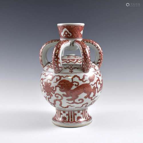 MING RED & WHITE GLAZED FUDOG MOTIF VASE