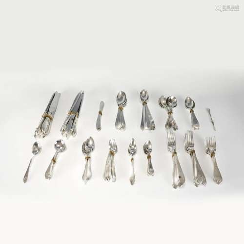 GROUP OF SILVER PLATED TABLEWARE 332