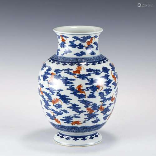 QING DAOGUANG BLUE & WHITE ALUM RED JAR