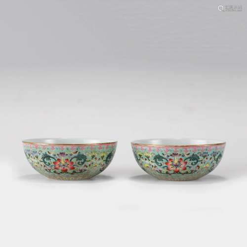 CHINESE YONGZHENG FAMILLE ROSE SMALL BOWL