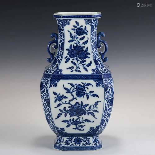 BLUE & WHITE FLORAL MOTIF VASE