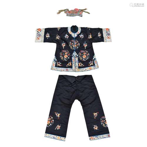 CHINESE CLOTHING EMBROIDERED TOPS AND BOTTOMS AND