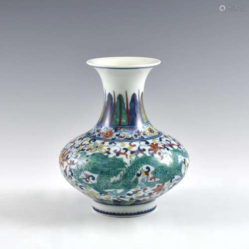 CHINESE FAMILLE ROSE DRAGON VASE