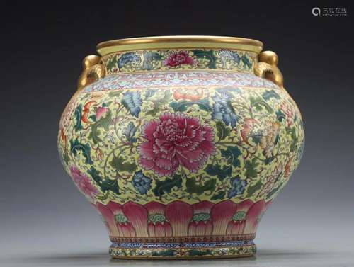 A Famille-rose Pot With Flower Pattern